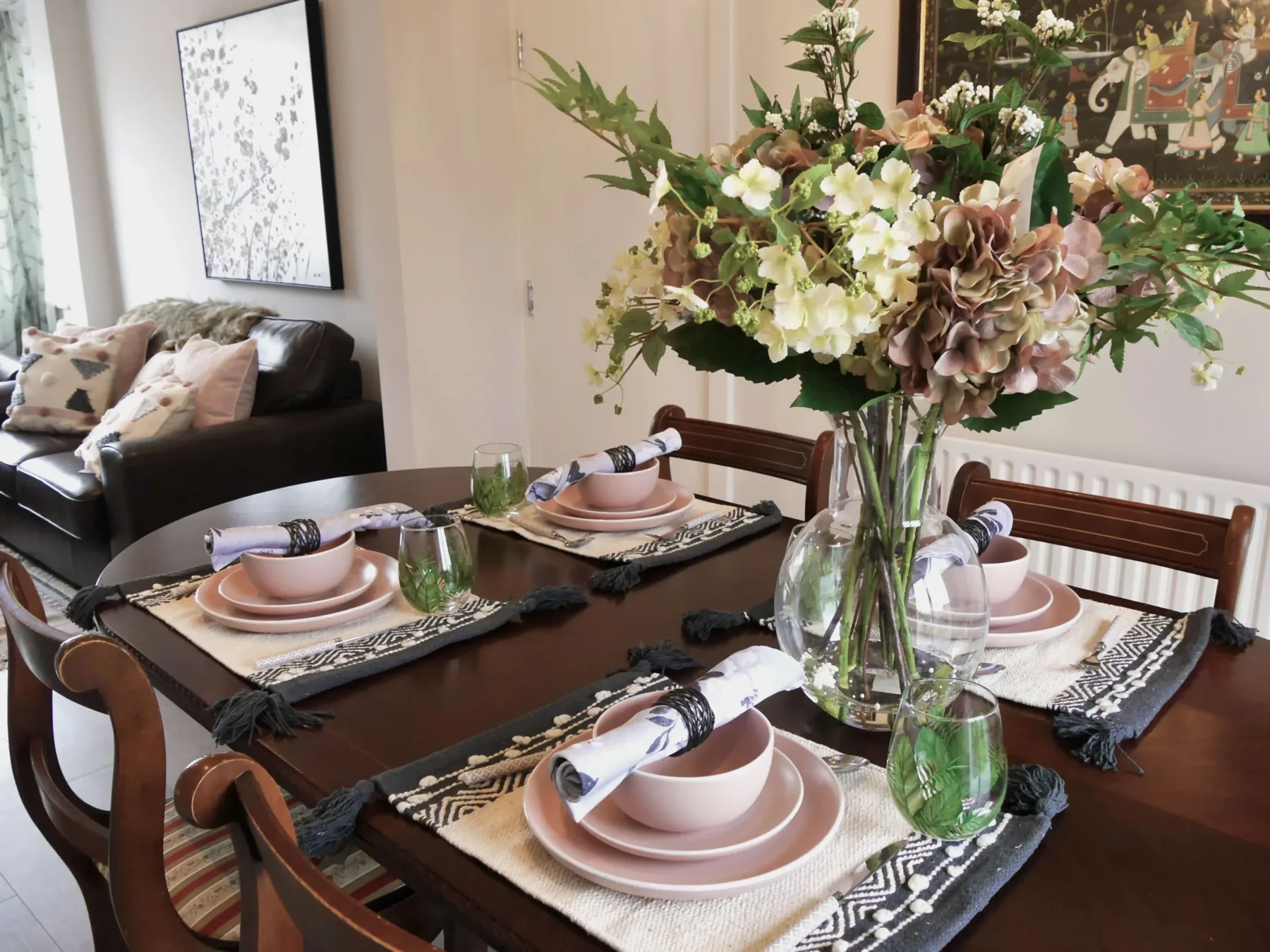 Family Home in Sutton by Chic Cocoon &mdash; view 2
